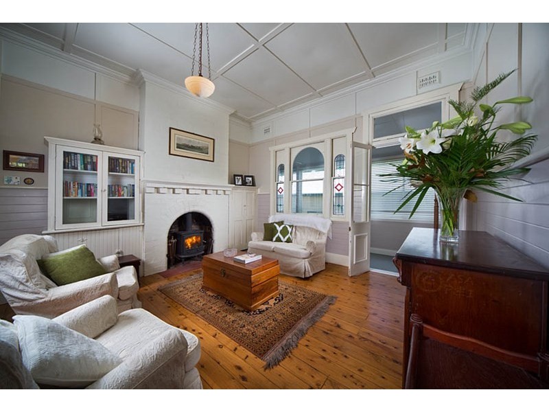 2 Carysfort Street, Blackheath NSW 2785