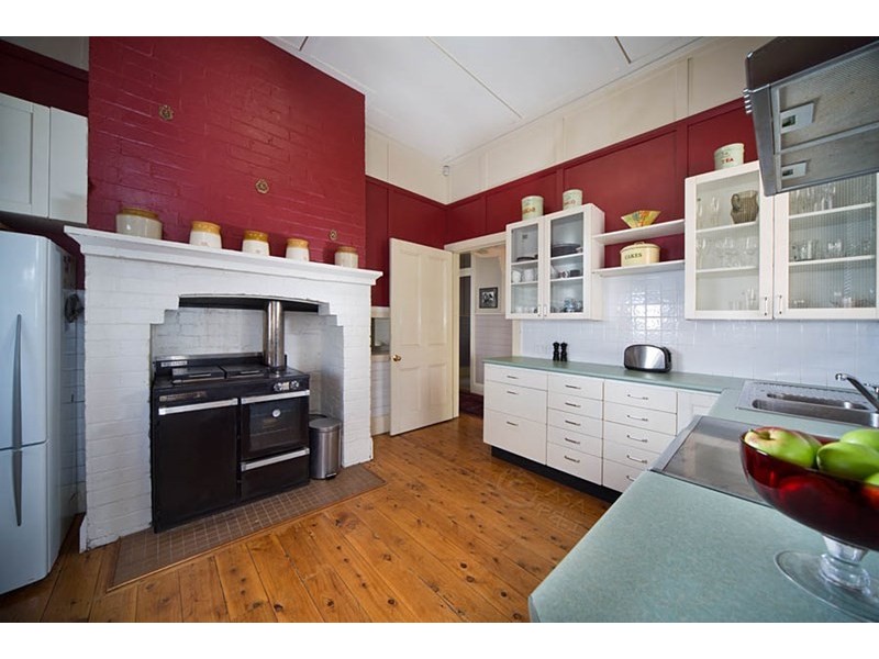 2 Carysfort Street, Blackheath NSW 2785