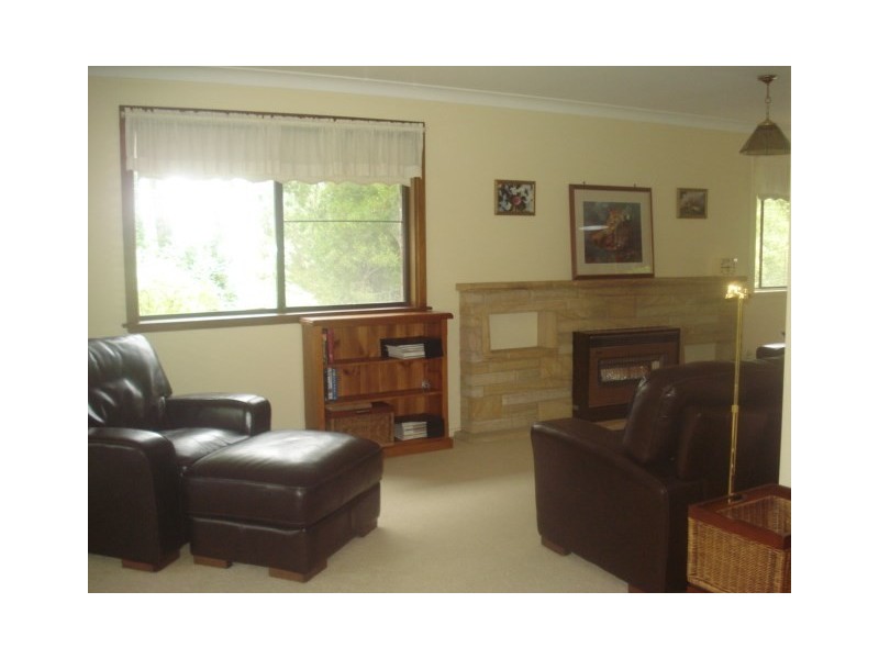 33 Braeside Street, Blackheath NSW 2785