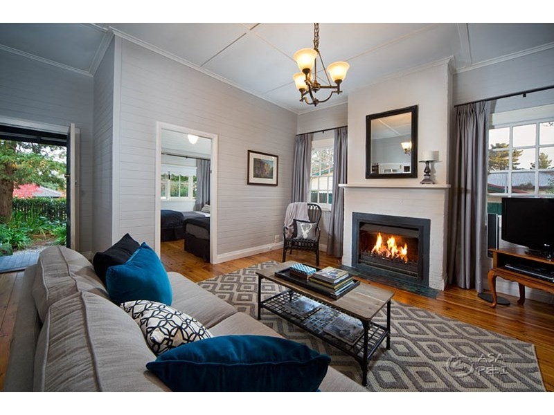 9 Arcadia Road, Blackheath NSW 2785