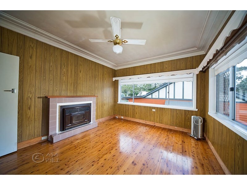 12 Chelmsford Avenue, Blackheath NSW 2785