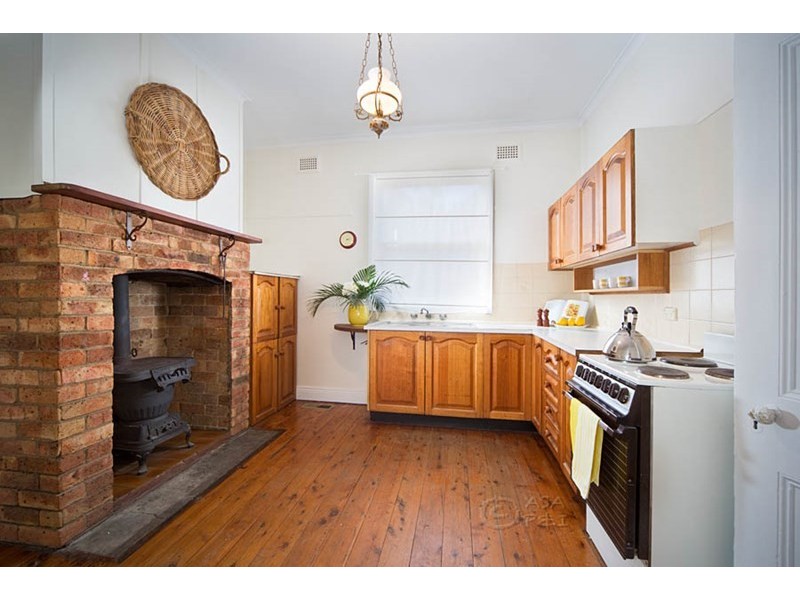 27 St Elmo Avenue, Blackheath NSW 2785