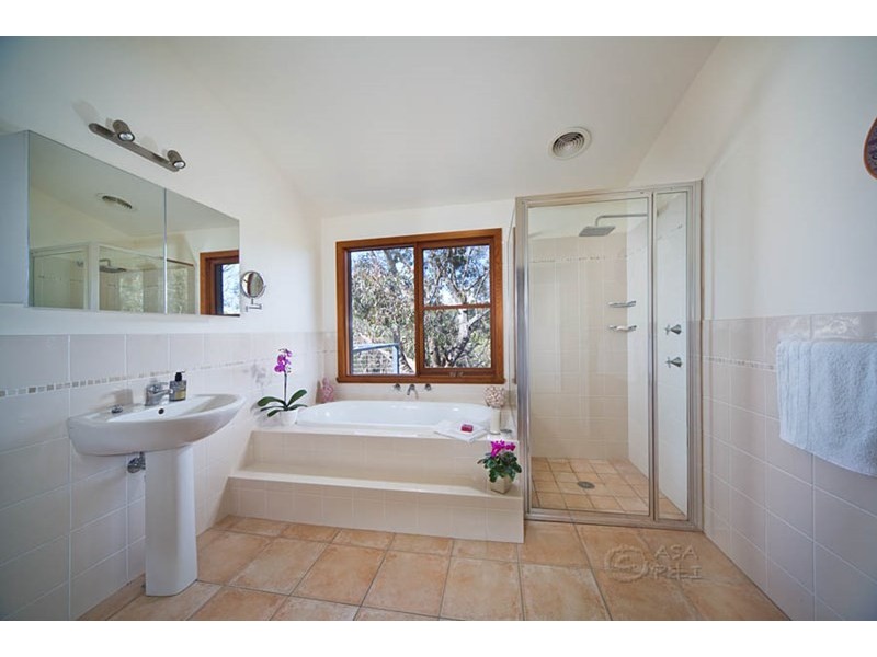 32-38 Thirroul Avenue, Blackheath NSW 2785