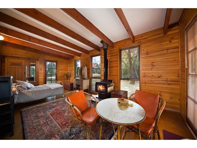 1-3 Staveley Parade, Blackheath NSW 2785