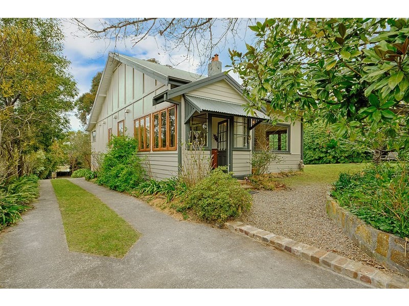 15 Carysfort Street, Blackheath NSW 2785