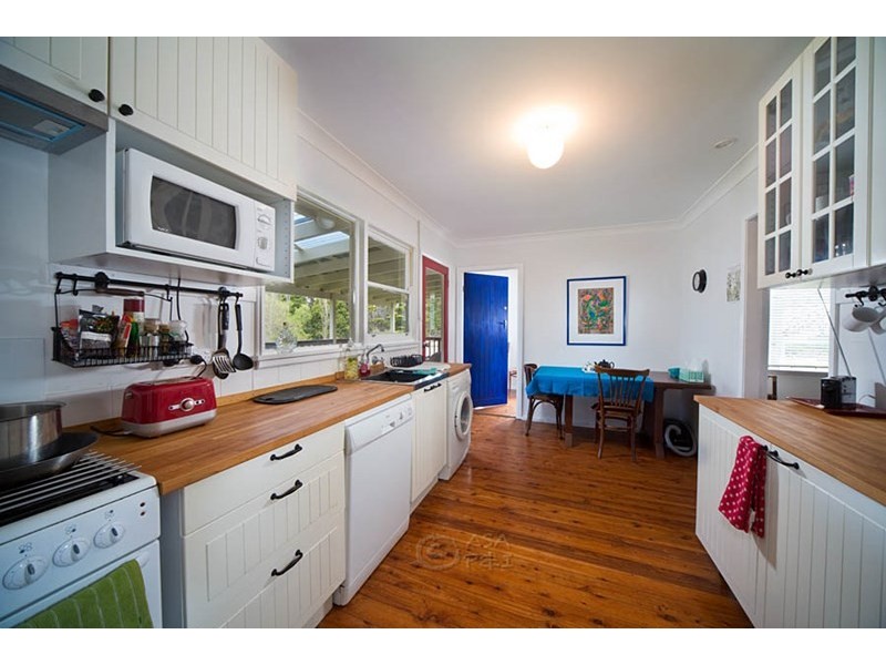 38 Railway Parade, Medlow Bath NSW 2780