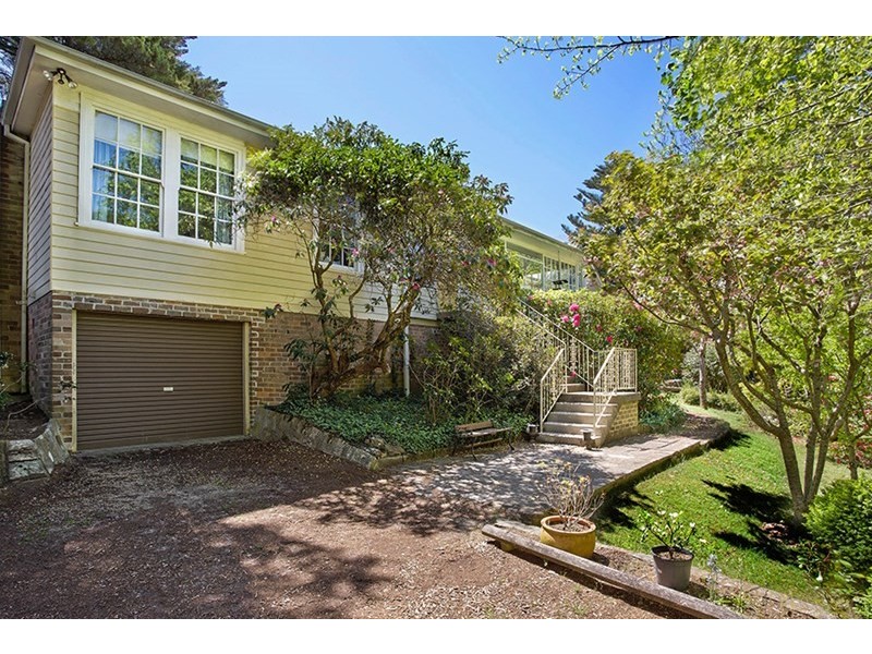9-13 Inconstant Street, Blackheath NSW 2785