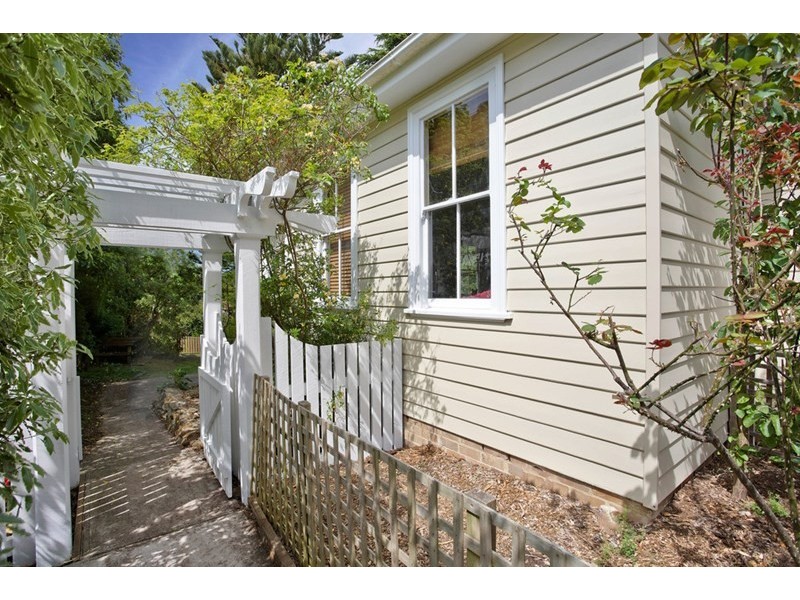 9-13 Inconstant Street, Blackheath NSW 2785