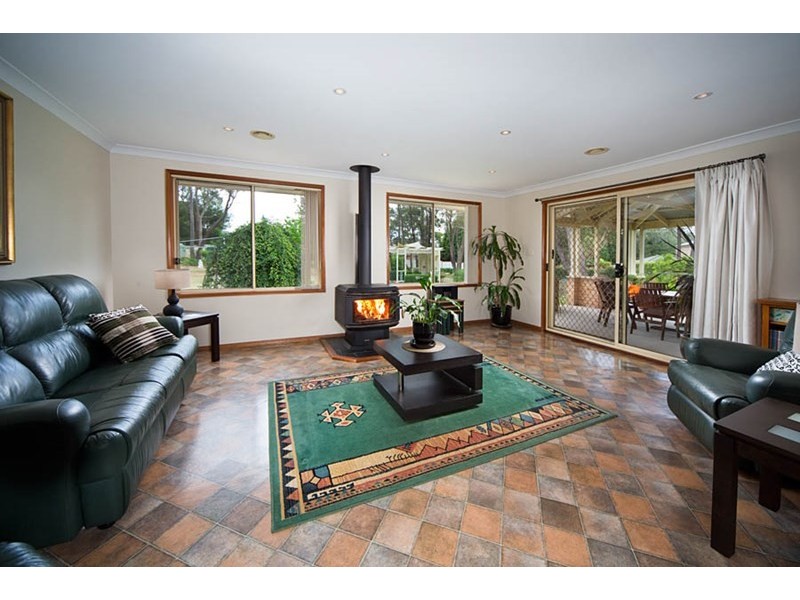 43 Forest Park Rd West, Blackheath NSW 2785