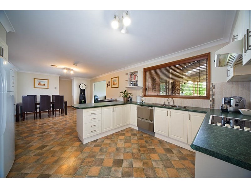 43 Forest Park Rd West, Blackheath NSW 2785