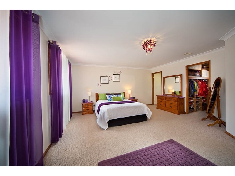 43 Forest Park Rd West, Blackheath NSW 2785