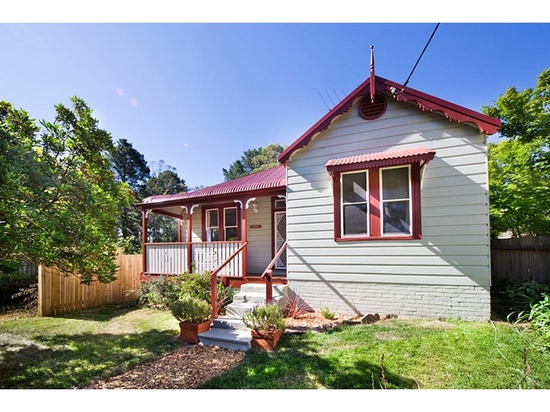 13 Ada Road, Blackheath NSW 2785