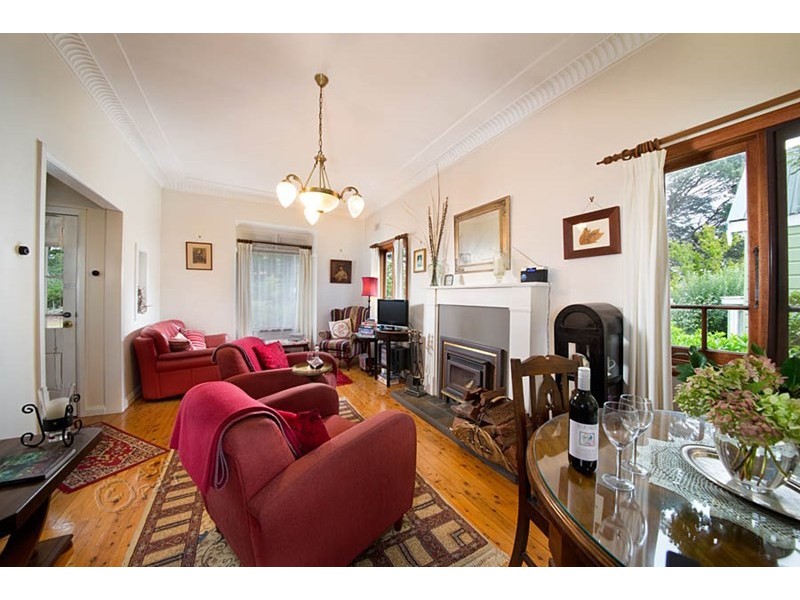 7 Cecil Road, Blackheath NSW 2785