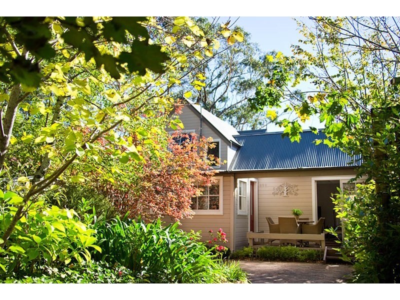 7 St Andrews Avenue, Blackheath NSW 2785