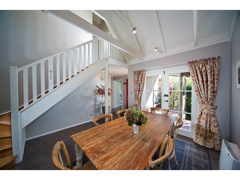 7 St Andrews Avenue, Blackheath NSW 2785