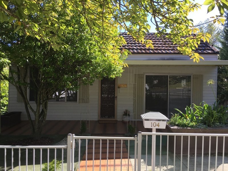 104 Megalong Street, Leura NSW 2780