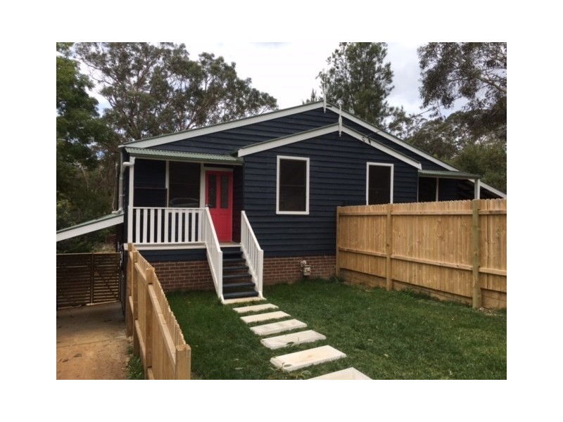 102a Clarence, Blackheath NSW 2785