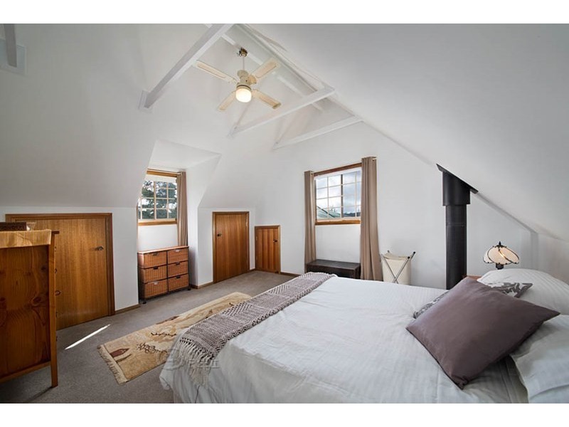 15 Sunbeam Avenue, Blackheath NSW 2785