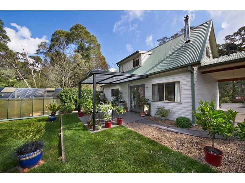 15 Sunbeam Avenue, Blackheath NSW 2785