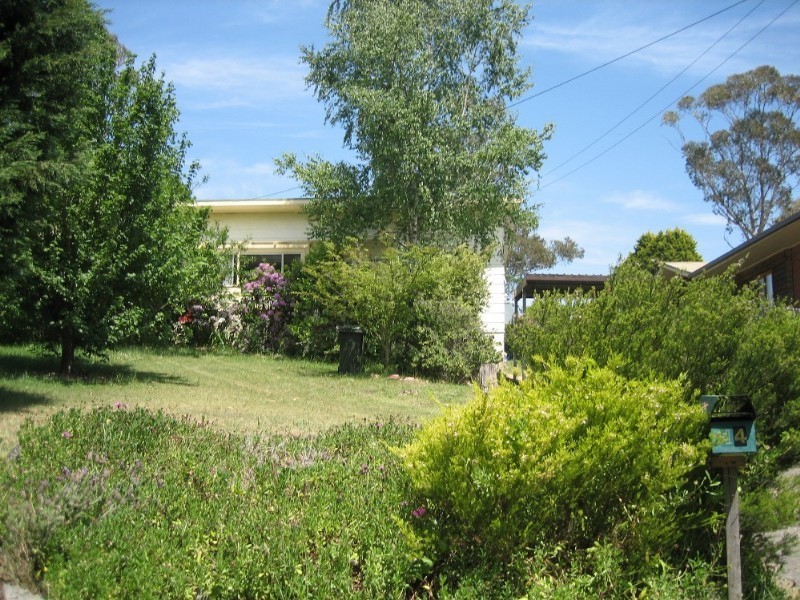 14 Jersey Parade, Mount Victoria NSW 2786