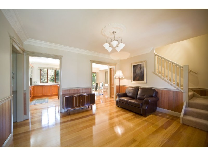 10 Cross Street, Blackheath NSW 2785