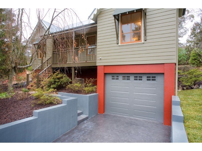 10 Cross Street, Blackheath NSW 2785