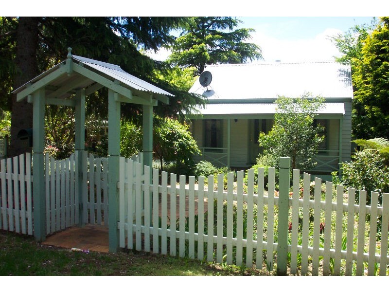 12 Grose Street, Blackheath NSW 2785