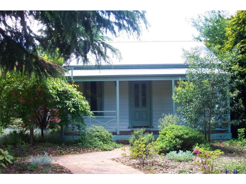 12 Grose Street, Blackheath NSW 2785