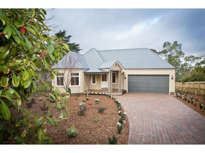 115 Blaxland Road, Wentworth Falls NSW 2782