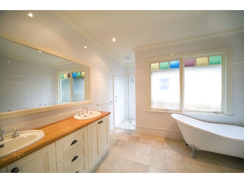 115 Blaxland Road, Wentworth Falls NSW 2782