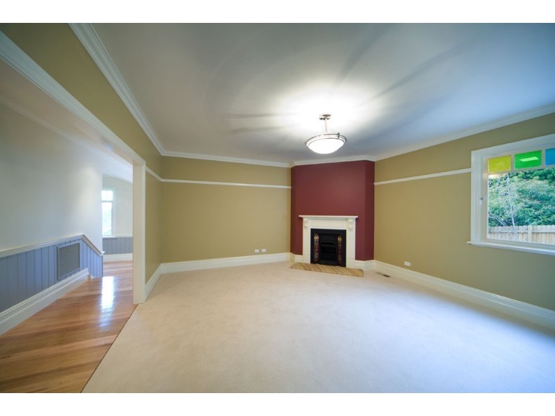 115 Blaxland Road, Wentworth Falls NSW 2782