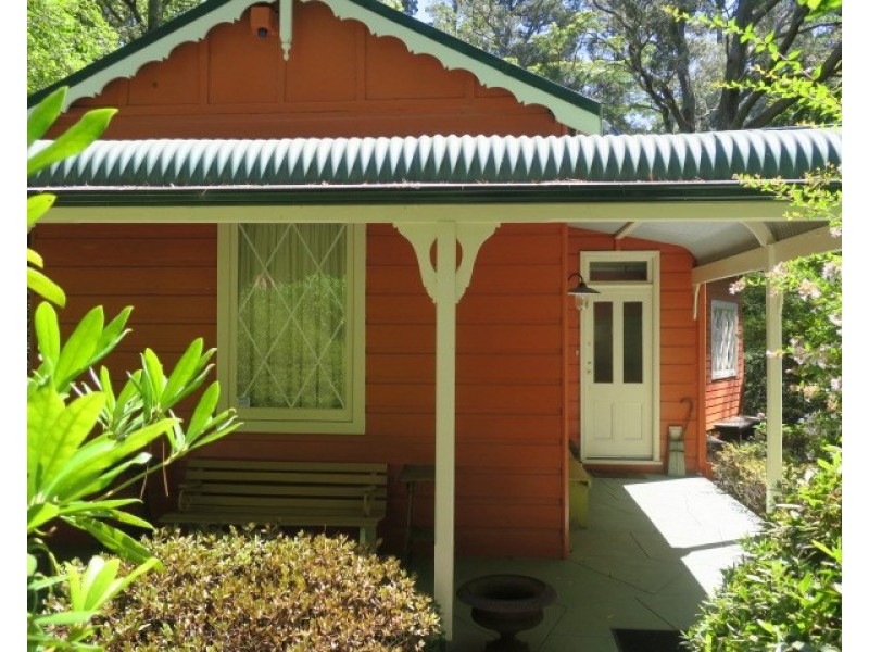 8 Brentwood Avenue, Blackheath NSW 2785