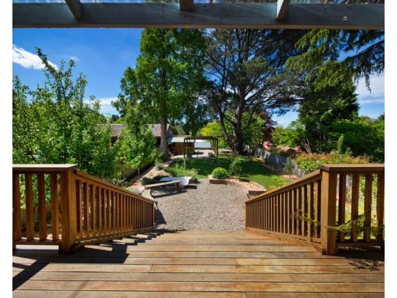 62 Govetts Leap Road, Blackheath NSW 2785