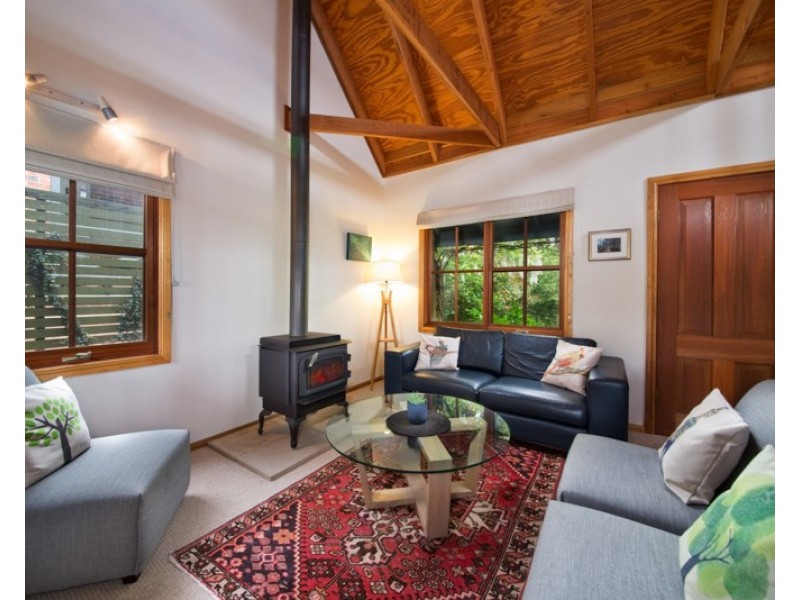 61 Thirroul Avenue, Blackheath NSW 2785