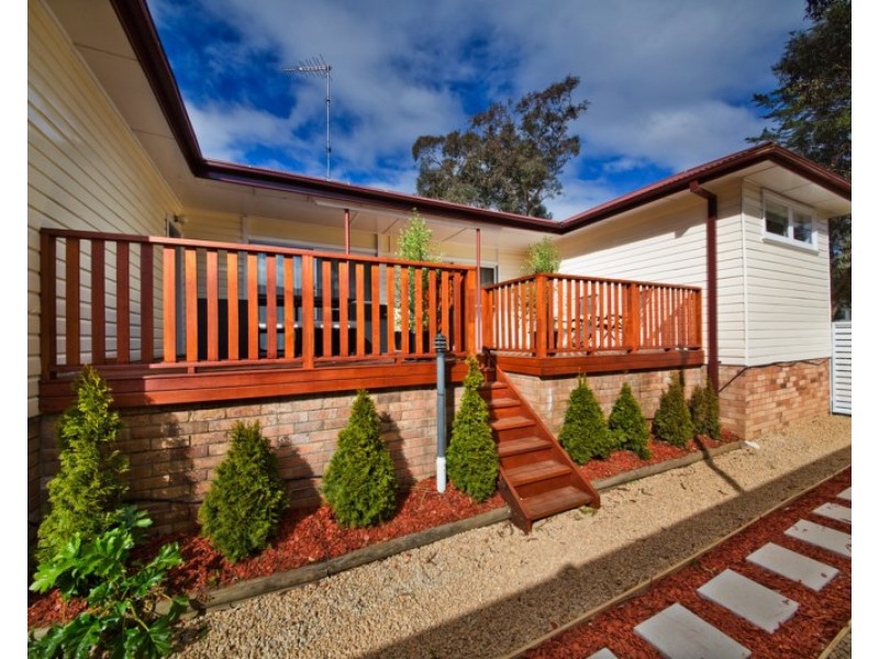 1/24 Lakeview Avenue, Blackheath NSW 2785