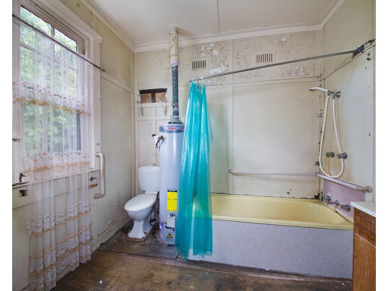 10 Eveleigh Avenue, Blackheath NSW 2785