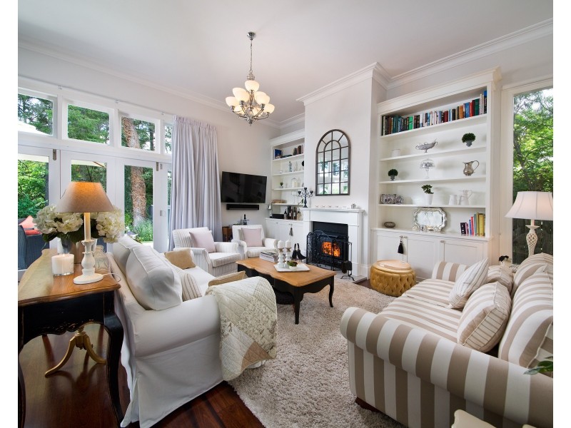 7 Walker Street, Blackheath NSW 2785