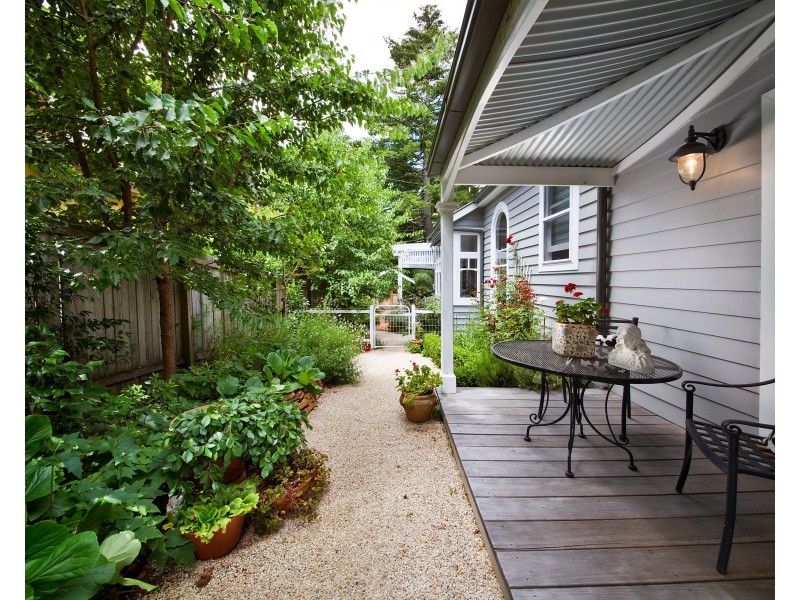 7 Walker Street, Blackheath NSW 2785