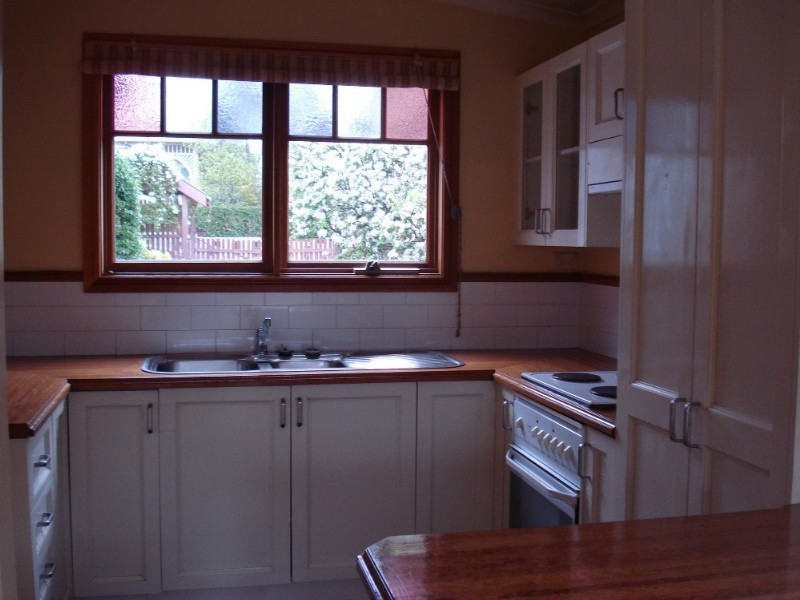 21 Clyde Avenue, Blackheath NSW 2785