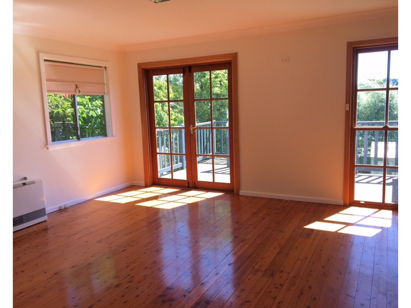 86 Govetts Leap Road, Blackheath NSW 2785