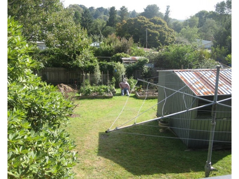 86 Govetts Leap Road, Blackheath NSW 2785