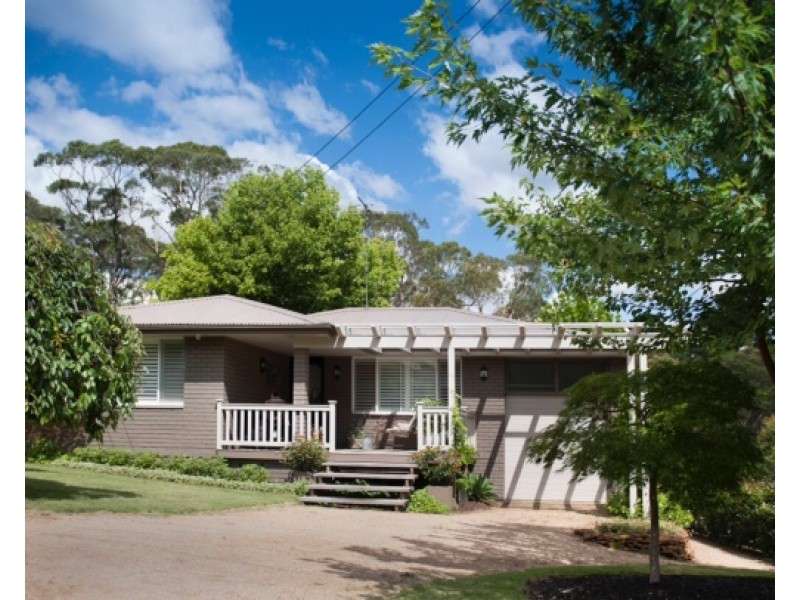 32 St Andrews Avenue, Blackheath NSW 2785