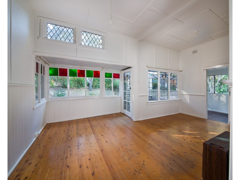 2 Belvidere Avenue, Blackheath NSW 2785