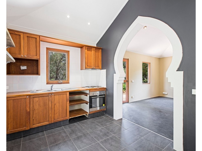 1 Hughes Lane, Marrangaroo NSW 2790