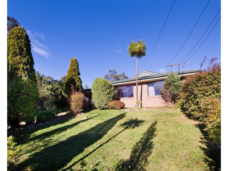 27 Hillier Avenue, Blackheath NSW 2785
