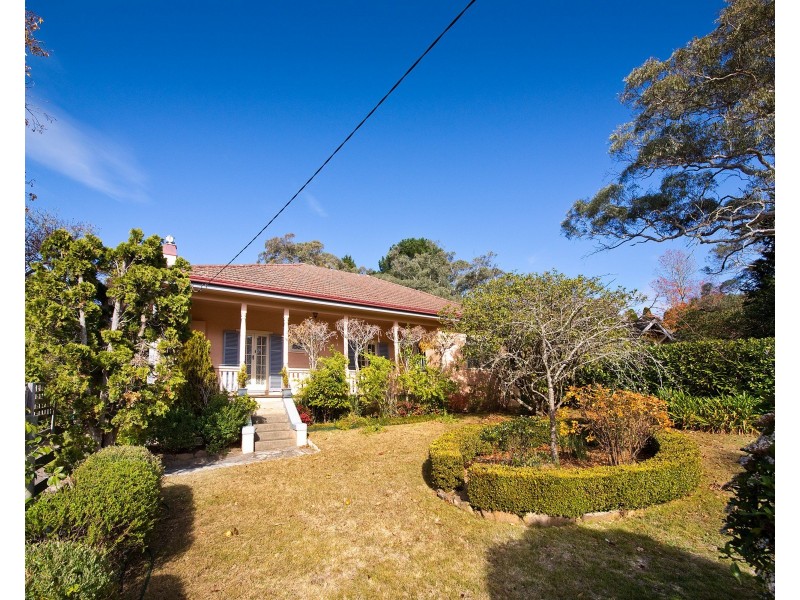 11 Brightlands Avenue, Blackheath NSW 2785