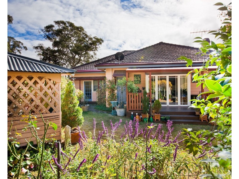 11 Brightlands Avenue, Blackheath NSW 2785