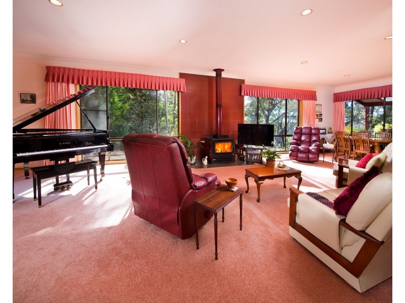 15-17 Salisbury Avenue, Mount Victoria NSW 2786