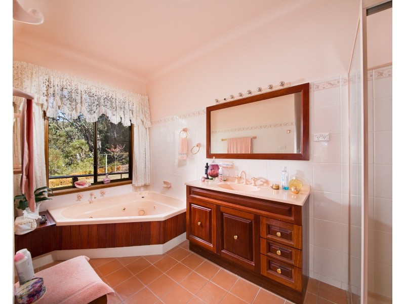 15-17 Salisbury Avenue, Mount Victoria NSW 2786