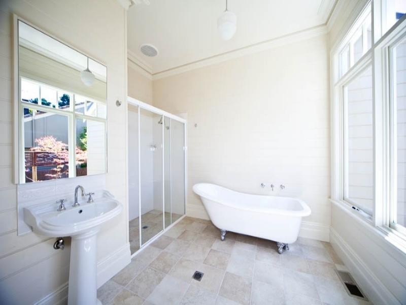 2 Jubilee Avenue, Blackheath NSW 2785